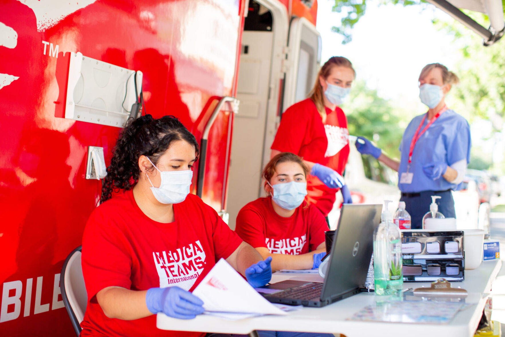 100 Ways to Give Back